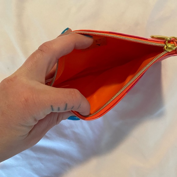 *5/$10 Small Ipsy Bag - Picture 3 of 4